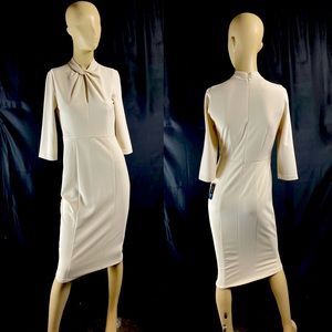 DONNA MORGAN CREPE SHEATH KEYHOLE DRESS